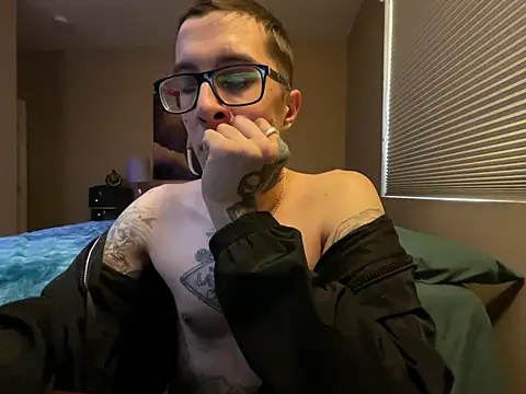 Snapshot of Bwcjoshbanks chatting on 02/10/25, 10:30 Bwcjoshbanks online show from 02/10/25, 10:30