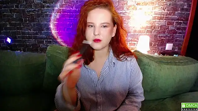 FlowerOfFreedom  online show from 12/18/25, 04:29