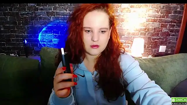 FlowerOfFreedom  online show from 12/19/25, 04:30