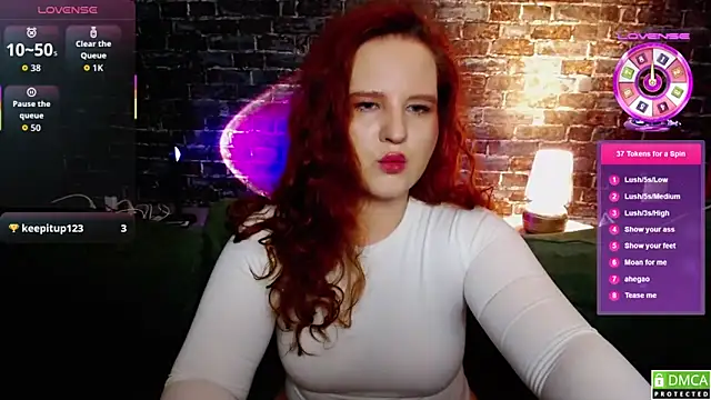 FlowerOfFreedom  online show from 12/22/25, 07:44