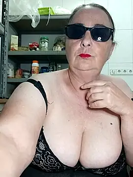 eroticjessitop online show from 06/24/26, 09:14
