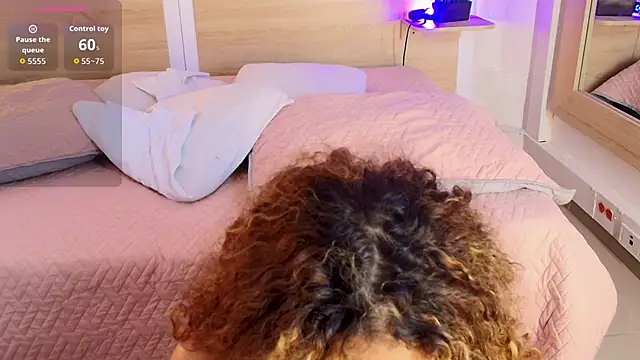  nickypurple  online show from 10/23/25, 07:12