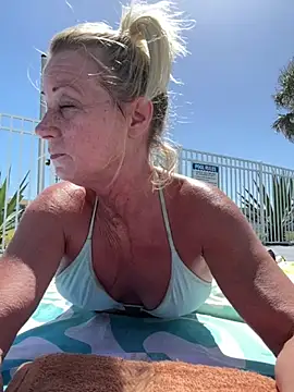 TiffaneyLove online show from 04/05/26, 04:04