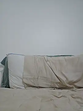 Snapshot of Wooderson107 chatting on 01/27/25, 01:16 Wooderson107 online show from 01/27/25, 01:16