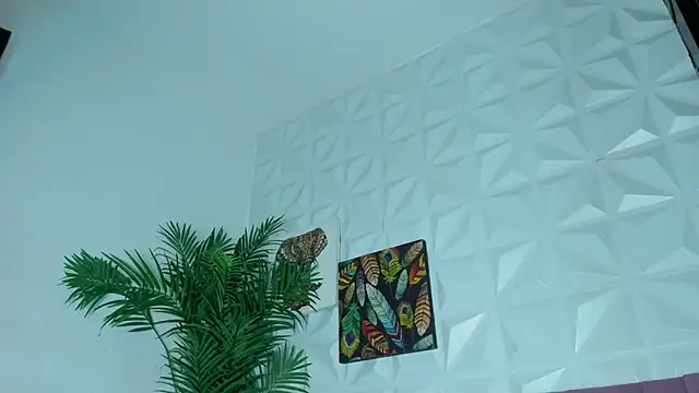 Hellen Sky online show from 11/28/25, 07:05