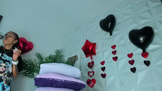 Hellen Sky online show from 03/30/26, 07:04