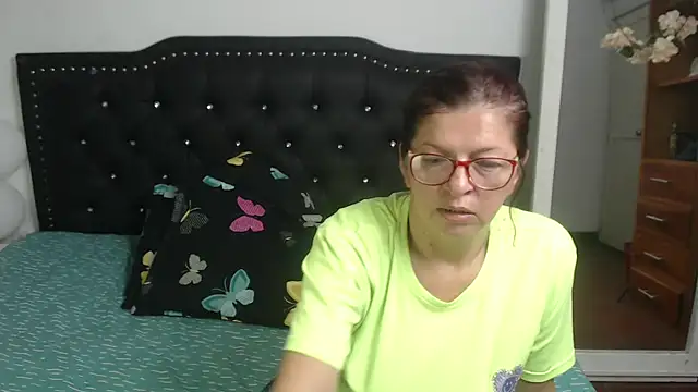 jellyfishhot online show from 02/18/25, 11:41