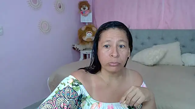 mature martina online show from 10/16/25, 09:38