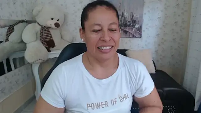 Snapshot of mature_martina chatting on 05/06/26, 07:41 mature martina online show from 05/06/26, 07:41