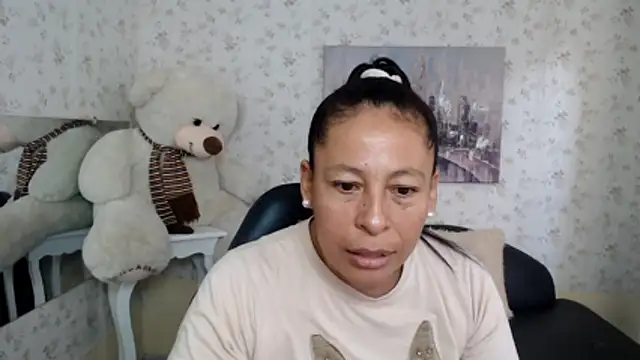 Snapshot of mature_martina chatting on 05/19/26, 09:54 mature martina online show from 05/19/26, 09:54
