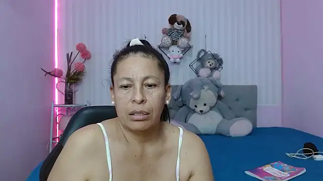Snapshot of mature_martina chatting on 05/24/26, 10:53 mature martina online show from 05/24/26, 10:53