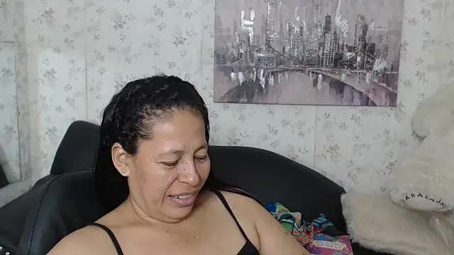 Snapshot of mature_martina chatting on 06/11/26, 12:32 mature martina online show from 06/11/26, 12:32