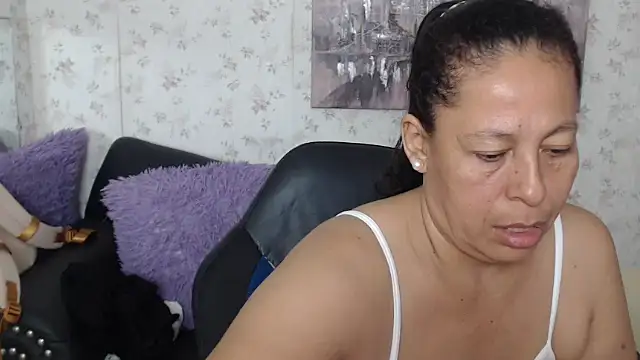 Snapshot of mature_martina chatting on 06/28/26, 08:53 mature martina online show from 06/28/26, 08:53