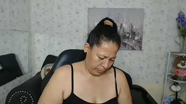 Snapshot of mature_martina chatting on 07/07/26, 06:47 mature martina online show from 07/07/26, 06:47
