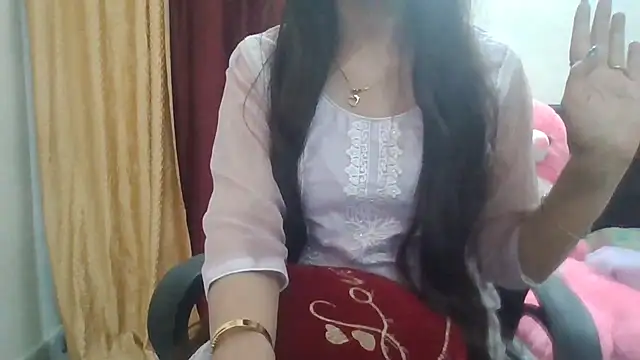 Snapshot of Sexy_iknoor chatting on 05/19/26, 05:25 Sexy iknoor online show from 05/19/26, 05:25