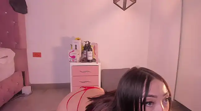 Snapshot of isa_red_hair chatting on 01/13/25, 11:38 isa red hair online show from 01/13/25, 11:38