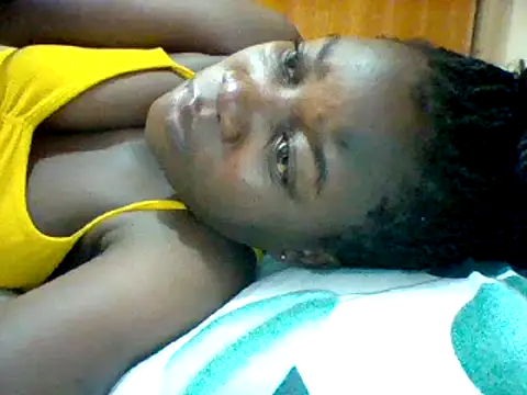 Snapshot of Alessandrajenna chatting on 02/16/25, 06:32 Alessandrajenna online show from 02/16/25, 06:32