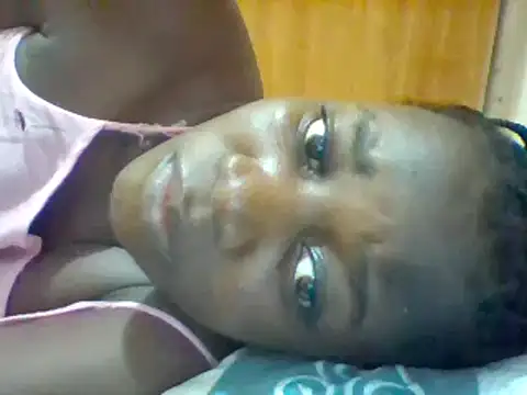 Snapshot of Alessandrajenna chatting on 03/07/25, 09:38 Alessandrajenna online show from 03/07/25, 09:38