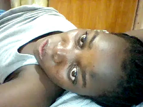 Snapshot of Alessandrajenna chatting on 03/20/25, 08:19 Alessandrajenna online show from 03/20/25, 08:19