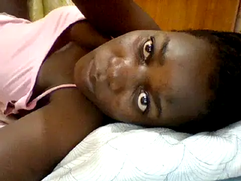 Snapshot of Alessandrajenna chatting on 03/22/25, 08:08 Alessandrajenna online show from 03/22/25, 08:08