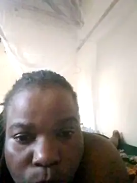 Snapshot of pretty-donna chatting on 06/29/26, 12:27 pretty-donna online show from 06/29/26, 12:27