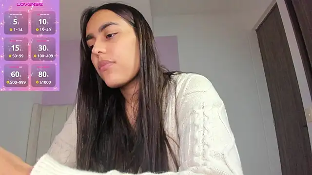 Snapshot of Mhia_palmer chatting on 02/15/25, 12:43 Mhia palmer online show from 02/15/25, 12:43