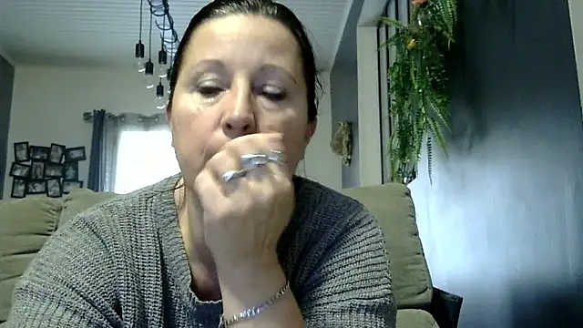 feline27 online show from 01/17/26, 02:00