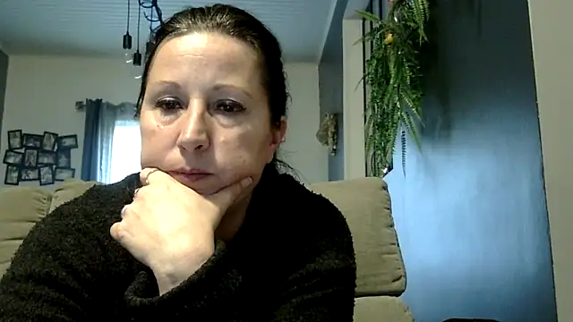 feline27 online show from 02/20/26, 05:02