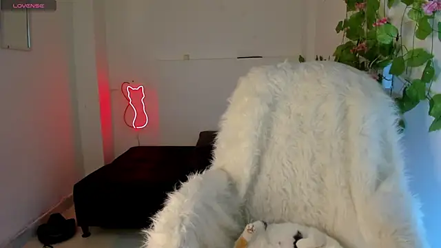 Nanami 19 online show from 02/05/25, 10:44