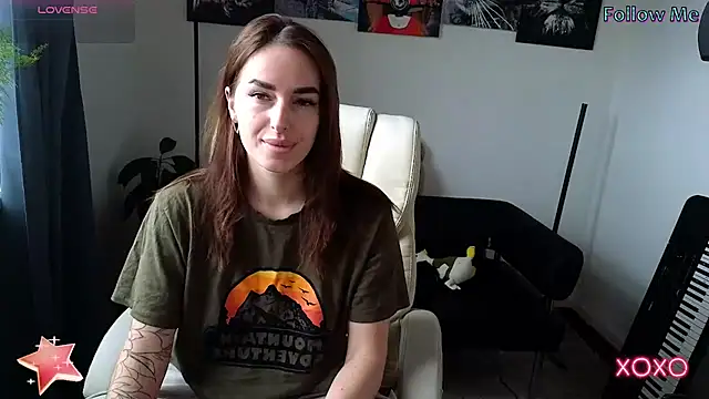 xx adrihanna xx online show from 03/17/25, 06:18