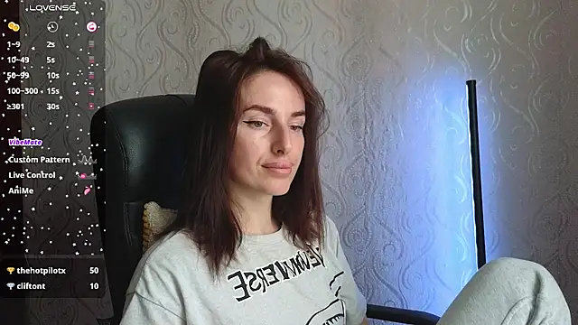 Snapshot of xx_adrihanna_xx chatting on 06/03/26, 07:00 xx adrihanna xx online show from 06/03/26, 07:00