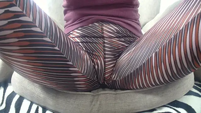 Web Lady online show from 11/17/25, 07:25