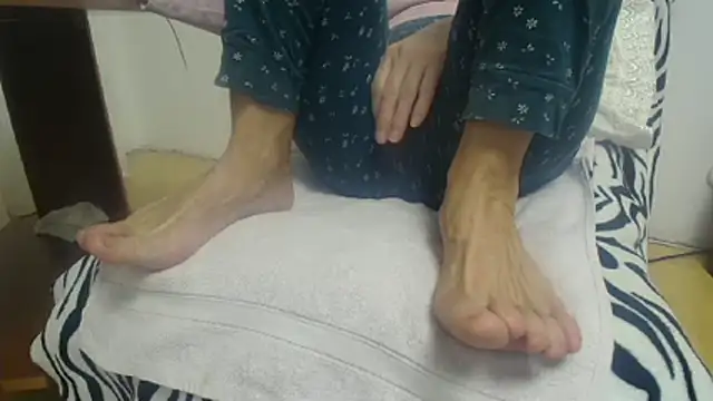 Web Lady online show from 01/12/26, 09:20