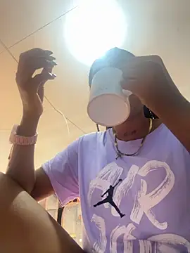 coral1727 online show from 11/13/25, 01:04