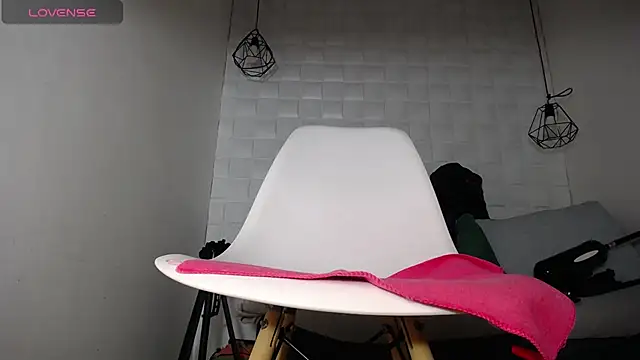 Snapshot of wendy_rivera_ chatting on 12/17/24, 10:44 wendy rivera online show from 12/17/24, 10:44