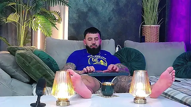 masterkingofmusclee online show from 02/17/26, 09:54