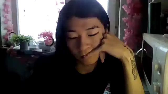 CarlyJoy online show from 12/20/25, 09:05