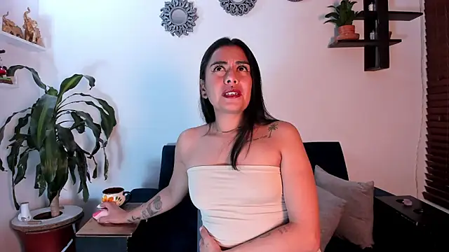 im amber online show from 04/07/26, 02:12