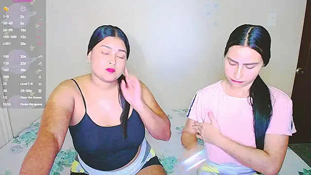 Snapshot of violeta_rous chatting on 03/19/25, 10:22 violeta rous online show from 03/19/25, 10:22