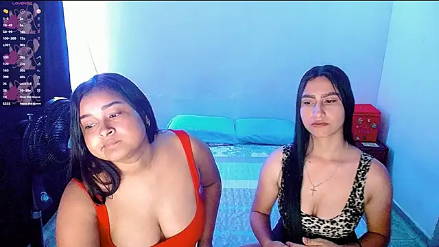 Snapshot of violeta_rous chatting on 10/27/25, 07:12 violeta rous online show from 10/27/25, 07:12