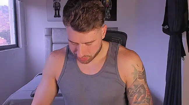 Snapshot of paul_rogerr chatting on 02/19/25, 12:33 paul rogerr online show from 02/19/25, 12:33