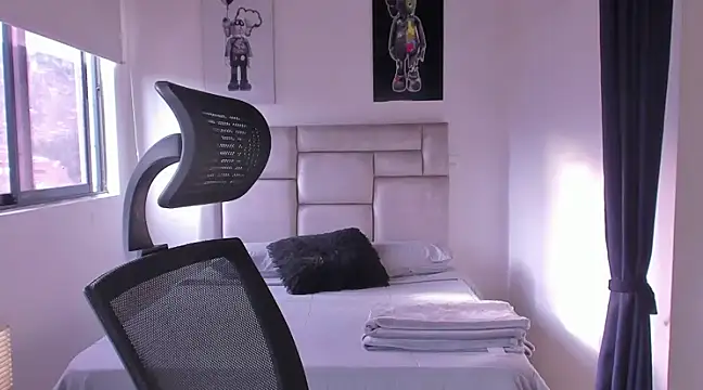 Snapshot of paul_rogerr chatting on 03/07/25, 10:10 paul rogerr online show from 03/07/25, 10:10