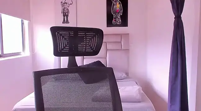 Snapshot of paul_rogerr chatting on 03/19/25, 05:50 paul rogerr online show from 03/19/25, 05:50