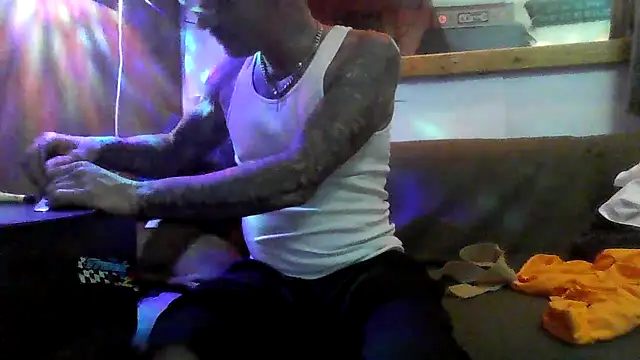 deepstroker42071 online show from 04/09/26, 09:47