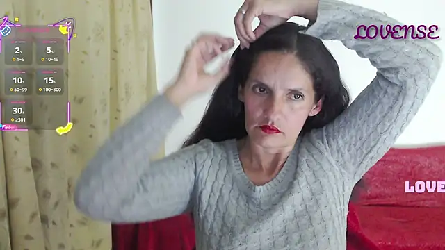 catalina duran1 online show from 10/13/25, 05:51