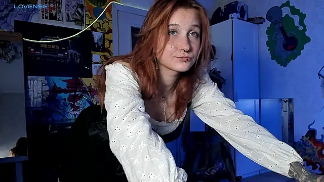 Sunny Mouse  online show from 10/13/25, 05:02