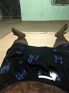 Snapshot of SILENT_FUCKER_01 chatting on 03/17/26, 11:24 SILENT FUCKER 01 online show from 03/17/26, 11:24