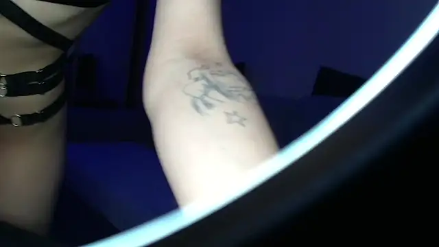 KathrineBerry online show from 10/22/25, 02:01