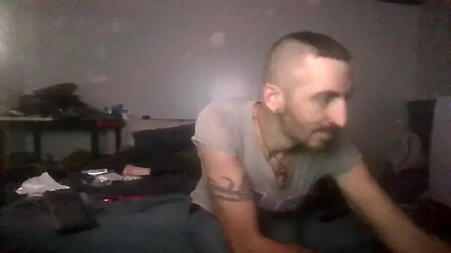 Bi curious86 online show from 09/28/25, 01:22