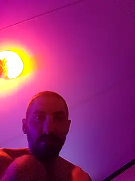 Bi curious86 online show from 02/14/26, 01:46